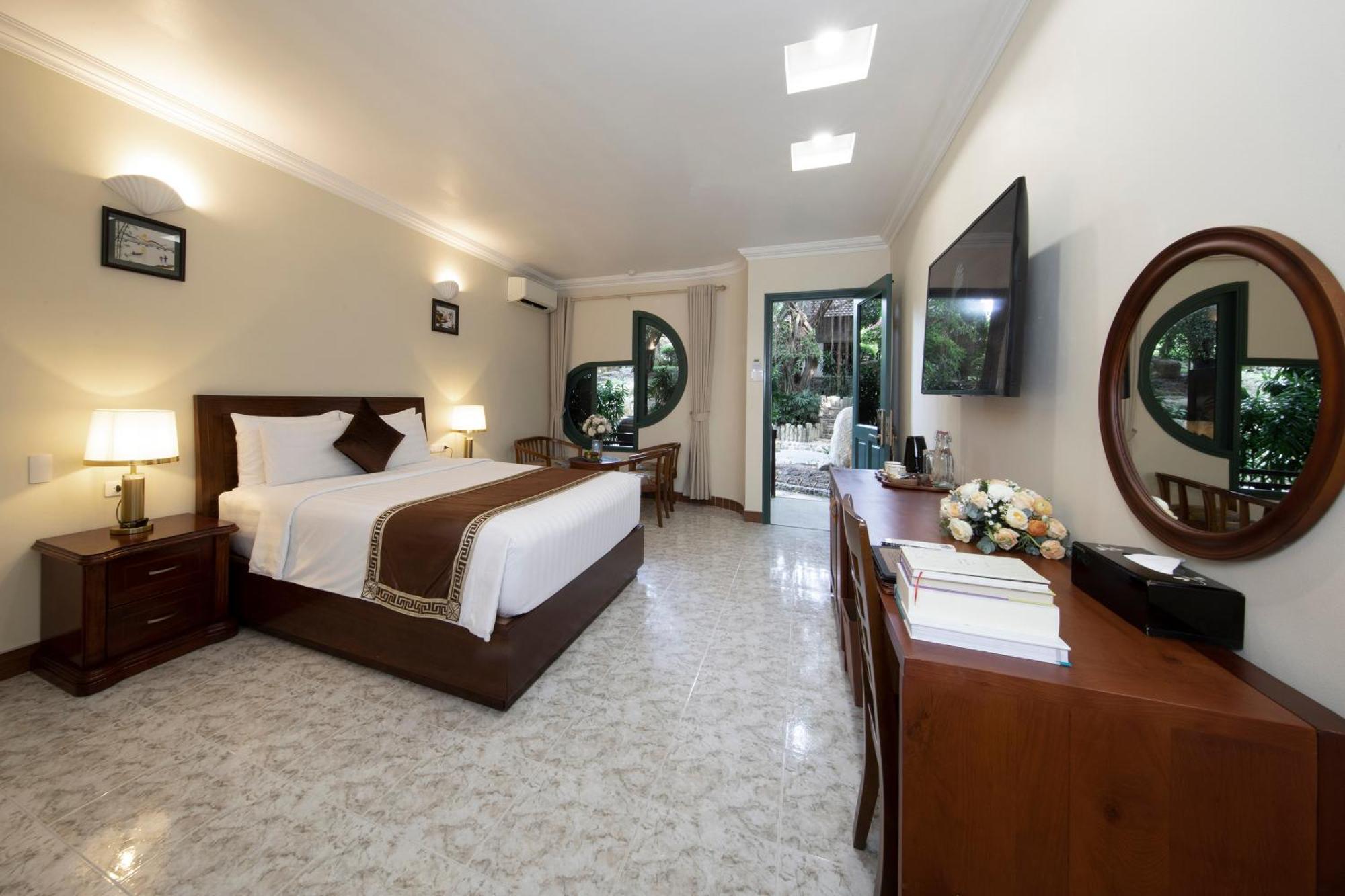 Phuong Nam Resort Thuan An Bagian luar foto
